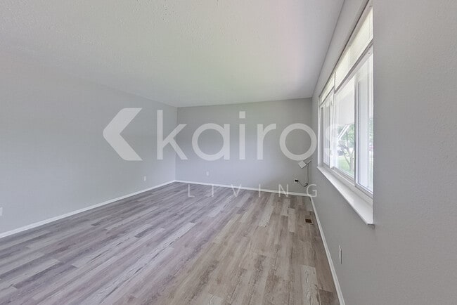 Building Photo - 2715 Benne Dr