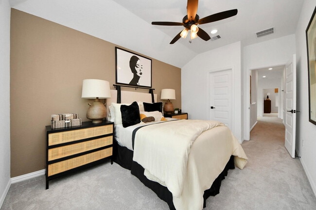 Building Photo - Revolution Way, Missouri City, TX 77489 - 3 BR 2.5 BA single-family home