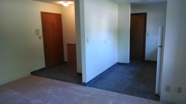 Building Photo - 1642 Eustis St