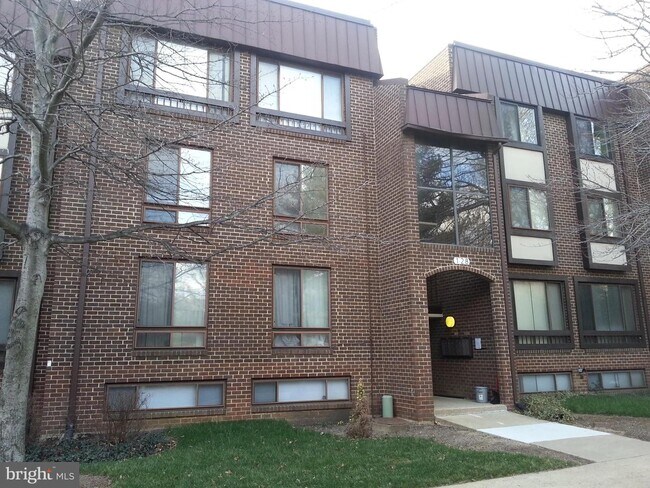 Building Photo - 128 Roberts Ln