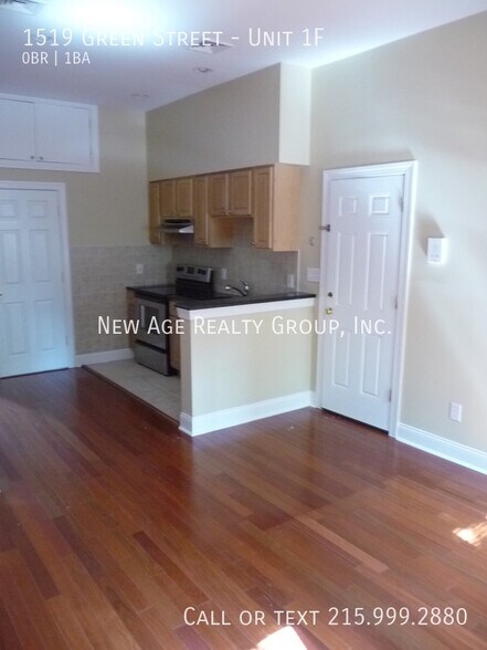 Building Photo - 1519 Green St