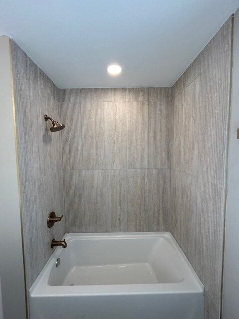 Building Photo - Move-In Incentive Available | Fully Renovated 4-Bedroom Home | Forest Lake Schools (ISD 831)