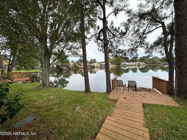 Building Photo - 11306 Lake Mandarin Cir E