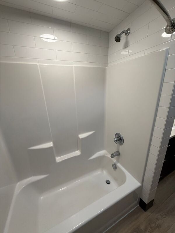 Building Photo - 160 Liberty St NE