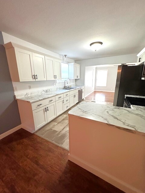 Building Photo - 8160 Dogwood Dr