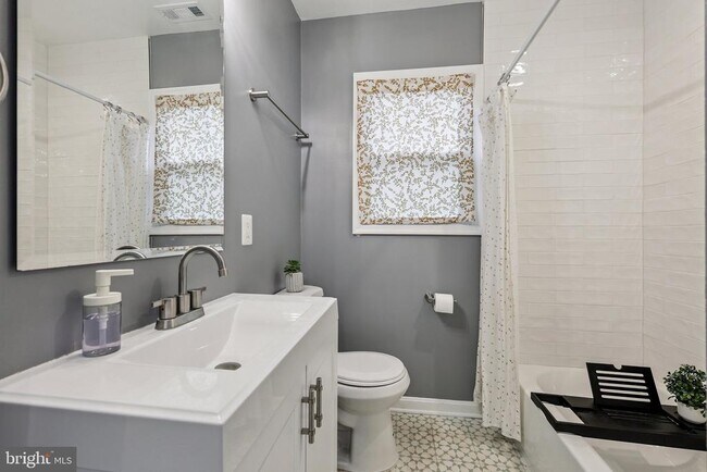 Building Photo - 1404 Beaver Heights Ln