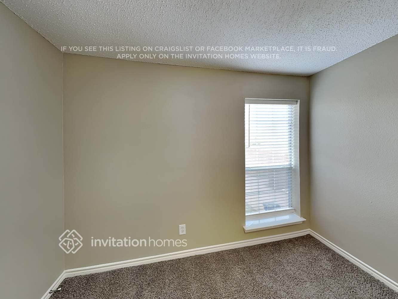 Building Photo - 8200 Bay St