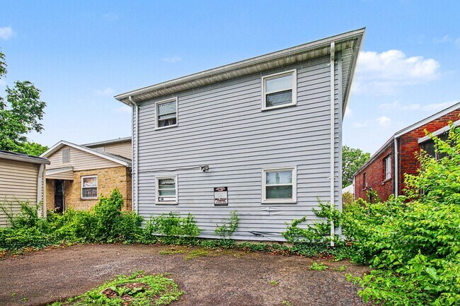 Building Photo - 1932 Truitt Ave