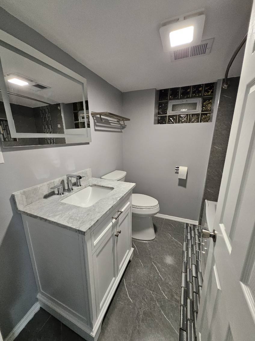 Building Photo - 13853 Forest Ave