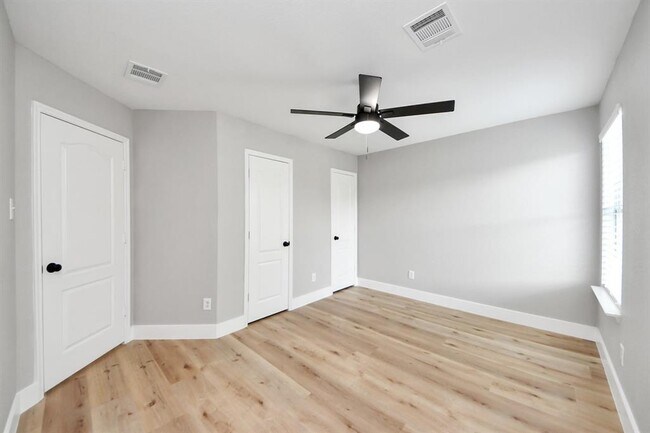 Building Photo - 354 Remington Harbor Ct