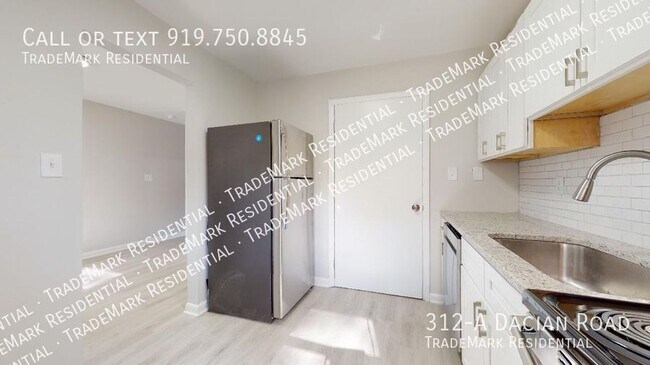 Building Photo - 312 Dacian Rd