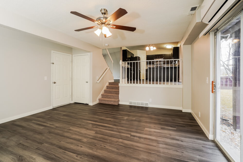 Building Photo - 5902 Woodview Dr