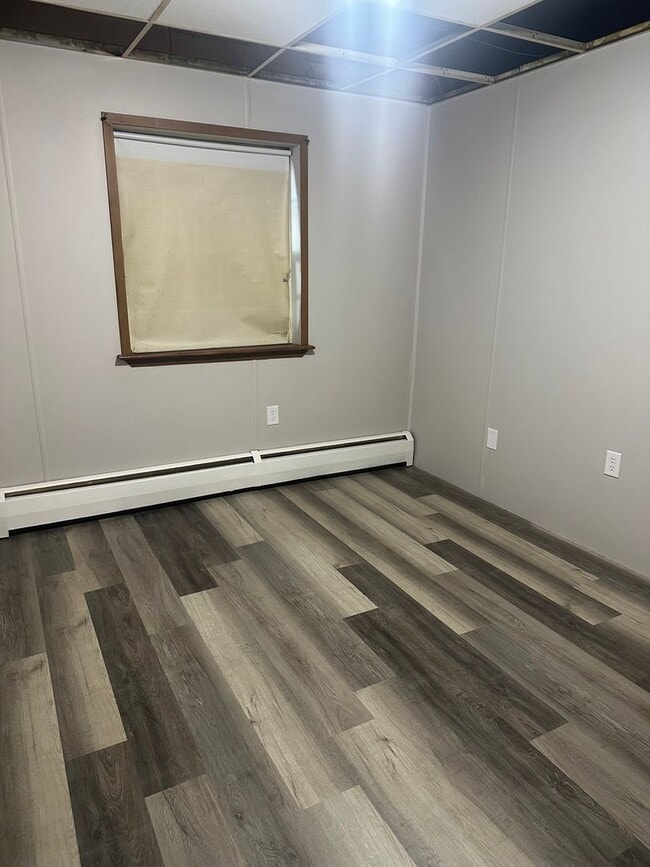 Building Photo - Lebanon 1st floor 1 bedroom-section 8 cons...