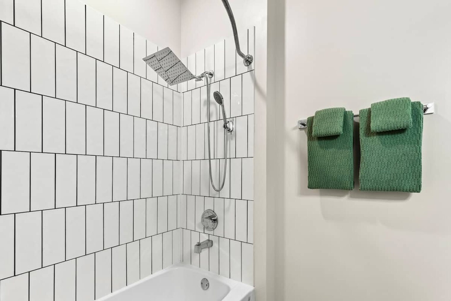 Building Photo - 1055 Brady Ave NW