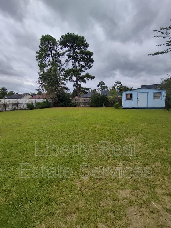 Building Photo - 709 Edgewood Ct
