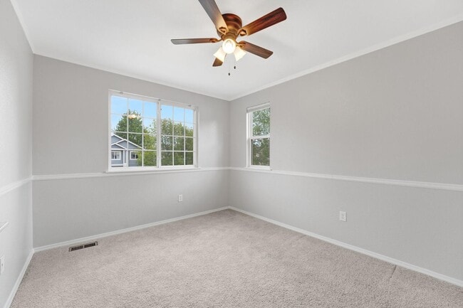 Building Photo - 6510 Stagecoach Ave