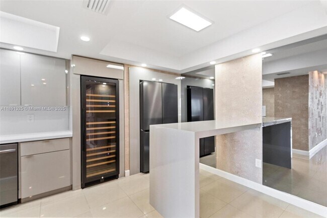 Building Photo - 9801 Collins Ave
