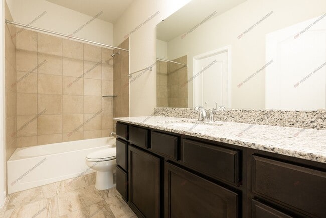 Building Photo - 7429 Hudson Grove Dr