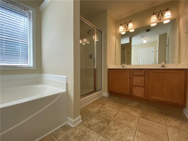 Building Photo - 3367 Harvest Ridge Ln NE