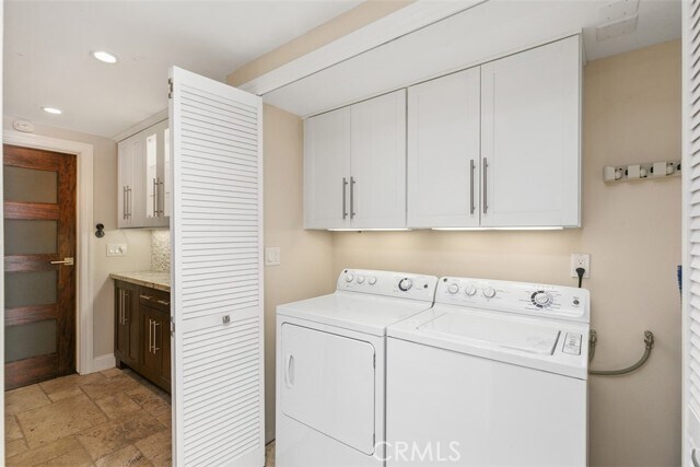 Building Photo - 405 Avenida Granada