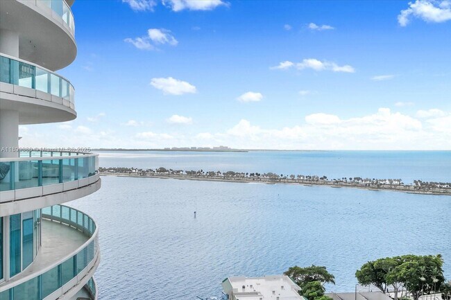 Primary Photo - 2127 Brickell Ave