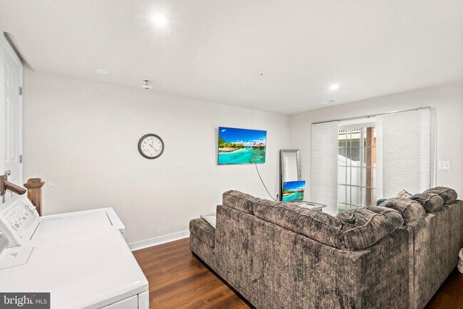 Building Photo - 14730 Spring Haven Ln