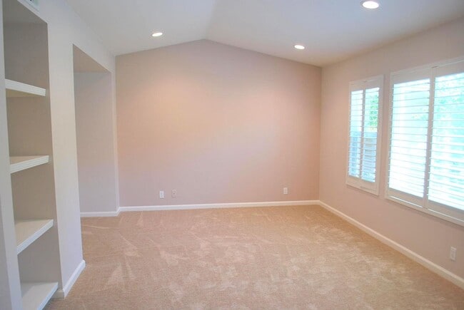 Building Photo - Wonderful Detached Home in Sought After San Ramon Neighborhood ! Trevari at Gale Ranch !