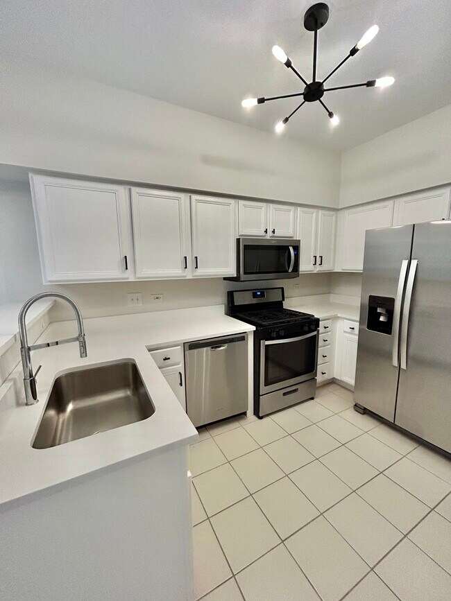 Building Photo - 2375 Chelsea Rd