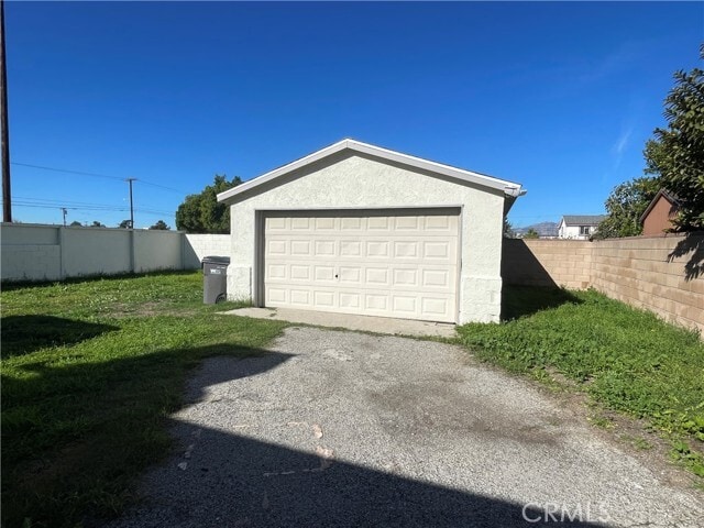 Building Photo - 3815 Dundry Ave