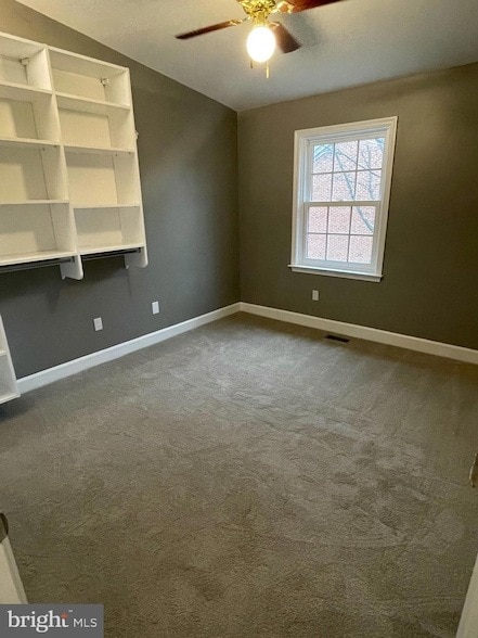 Building Photo - 8012 Merry Oaks Ct