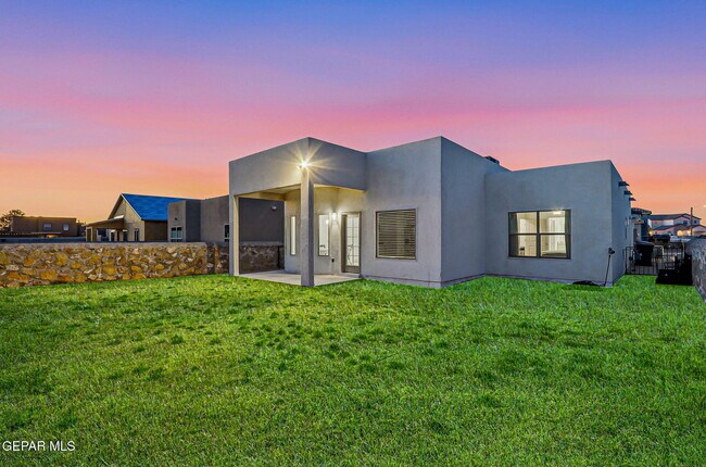 Building Photo - 13808 Paseo Sereno Dr