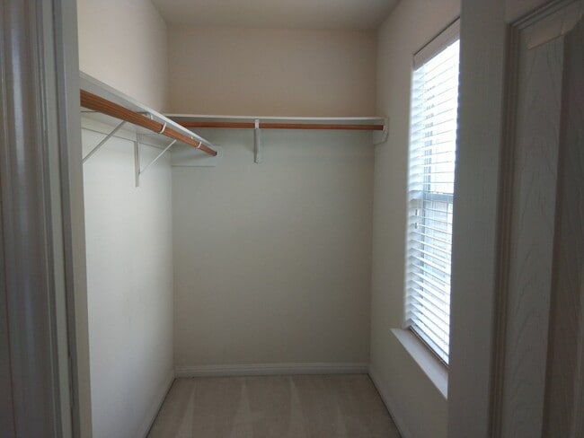 Building Photo - *COMING SOON* Bright & Beautiful Two-Story Home in Canyon Crossing with Fenced Backyard!