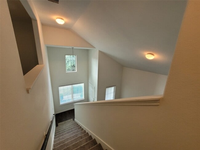 Building Photo - 13911 Cypress Meadows Dr