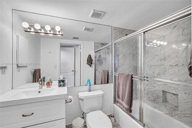 Building Photo - 9455 Collins Ave