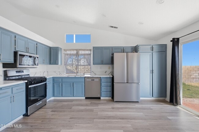 Building Photo - 44762 Shadowcrest Dr