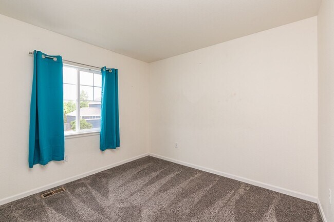 Building Photo - Desirable Sage Creek Living | Open Layout + Stunning Primary Suite
