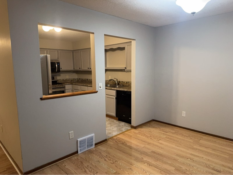 Building Photo - 11898 Tulip St NW