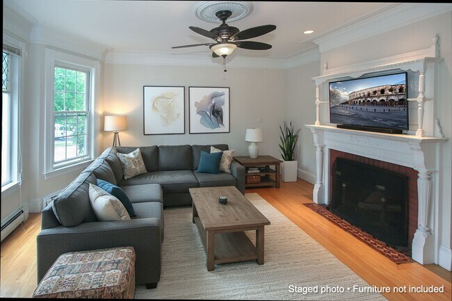 Building Photo - 47 Mt Vernon St