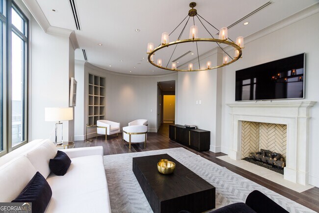 Building Photo - 3376 Peachtree Rd NE