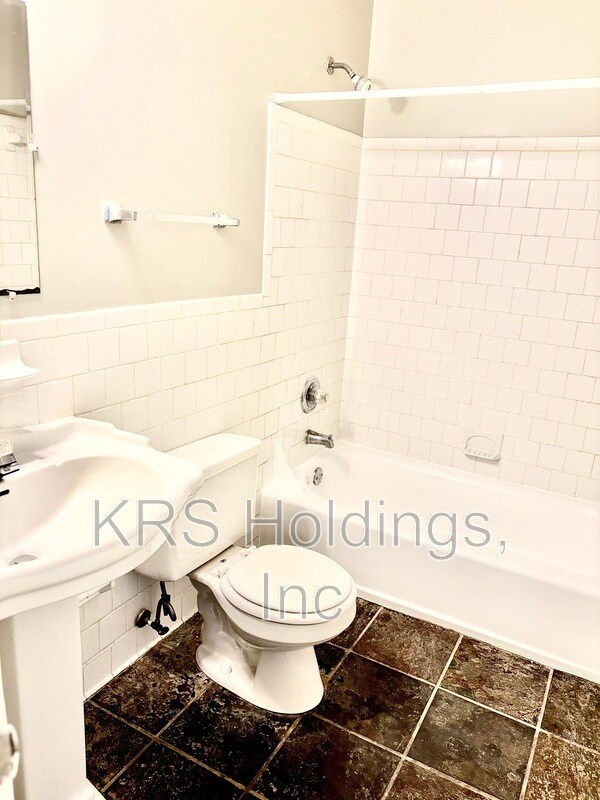 Building Photo - 5226 Goolsby Ct