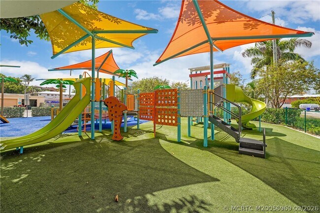 Building Photo - 4339 Bougainvilla Dr