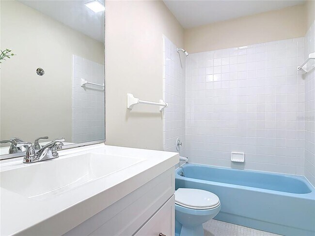 Building Photo - 289 Gull Dr S