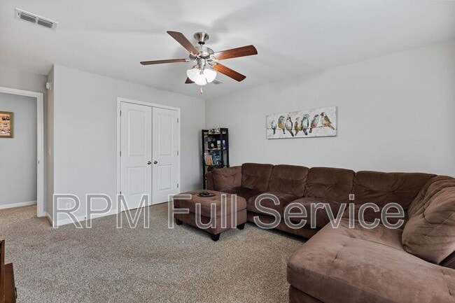 Building Photo - 3213 Mapleside Ln