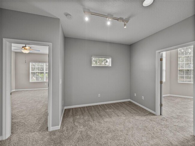Building Photo - 6222 Hadley Commons Dr