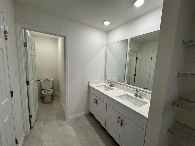 Building Photo - 4552 Burrowing Owl Lp