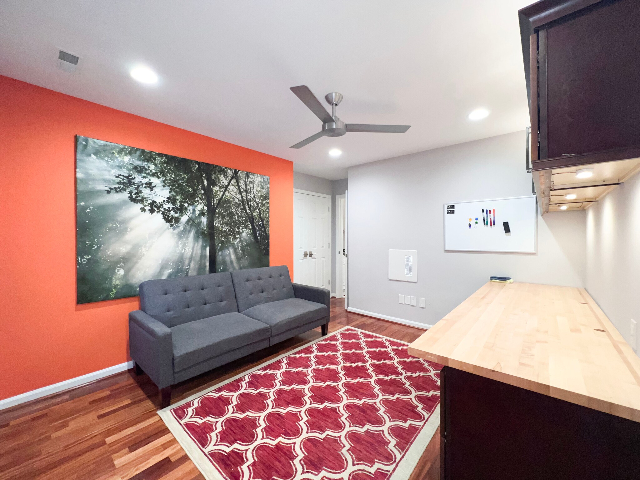 Building Photo - 221 New Kent Pl