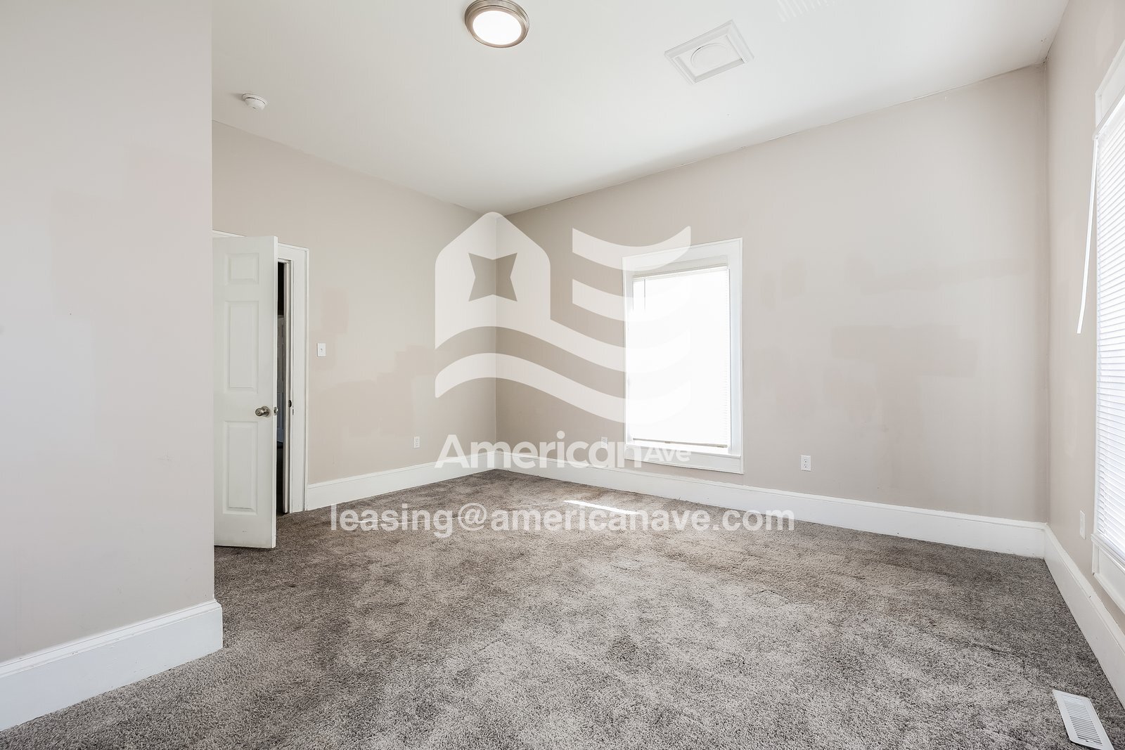 Building Photo - 203 Wellington St