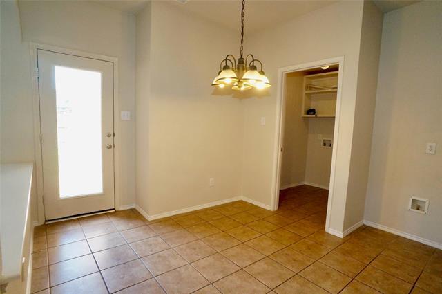 Building Photo - 9304 Clearview Dr