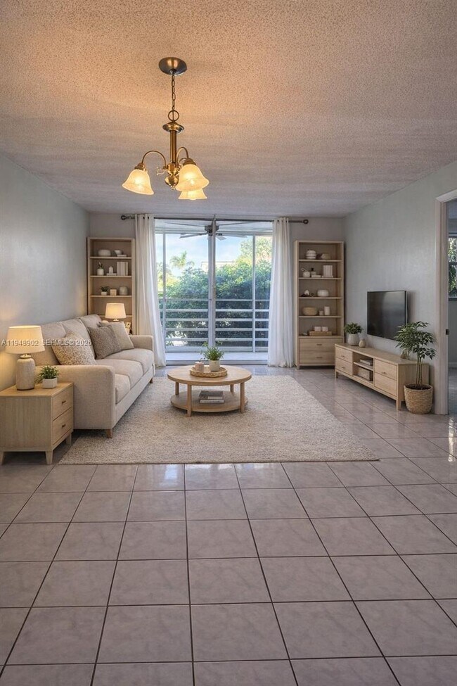 Building Photo - 501 E Dania Beach Blvd