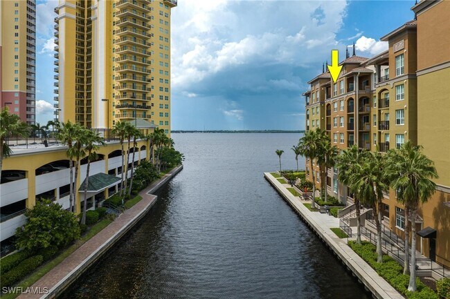 Building Photo - 2825 Palm Beach Blvd